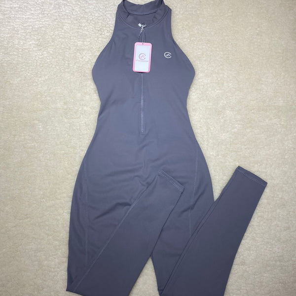 ENTERIZO DEPORTIVO LARGO CON CIERRE Y ESPALDA DESCUBIERTA GRIS