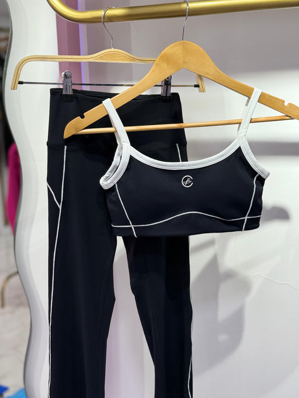 SET DEPORTIVO TOP Y PANTALÓN BOTA ANCHA NEGRO (2 PIEZAS)